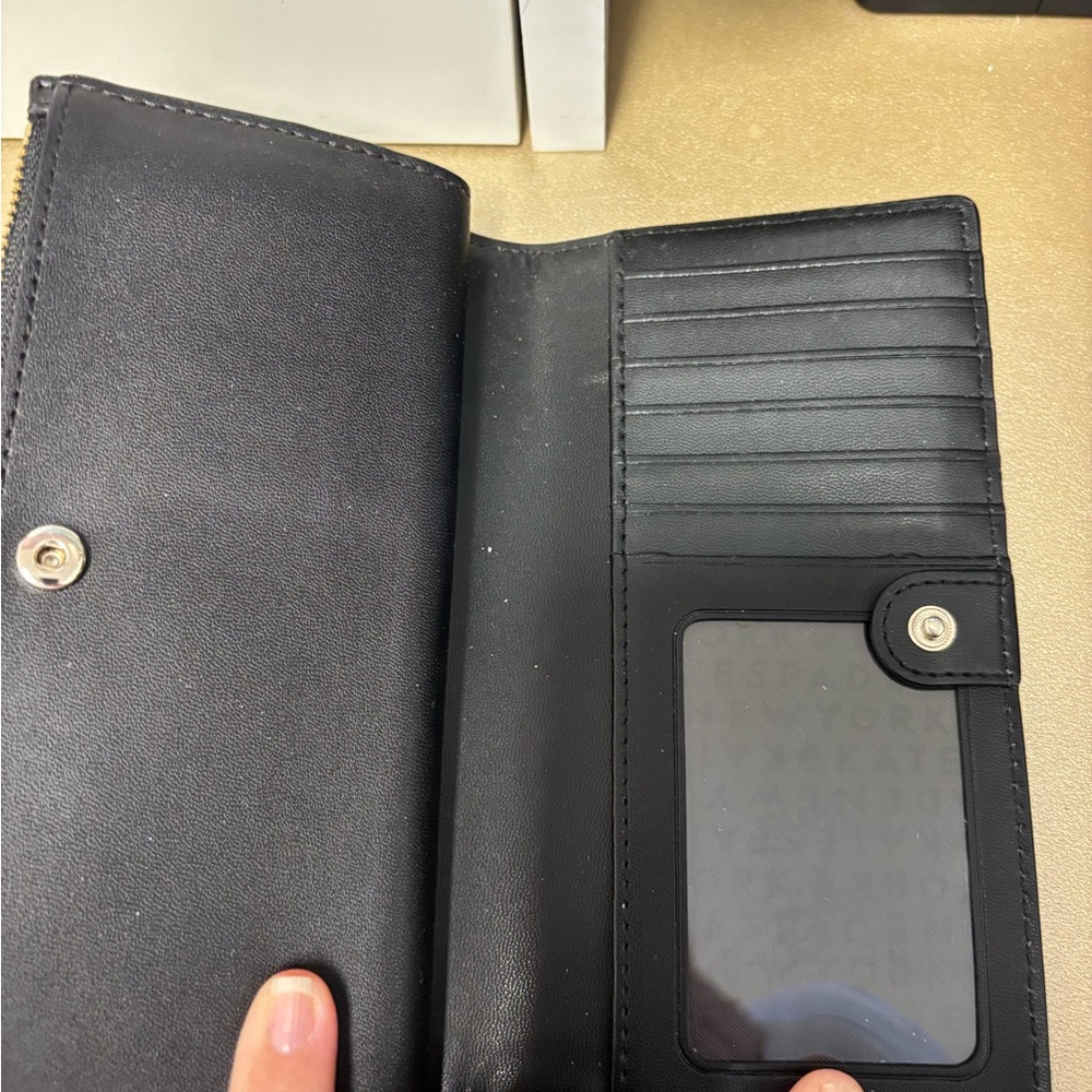 Kate Spade wallet - Picture 2 of 6